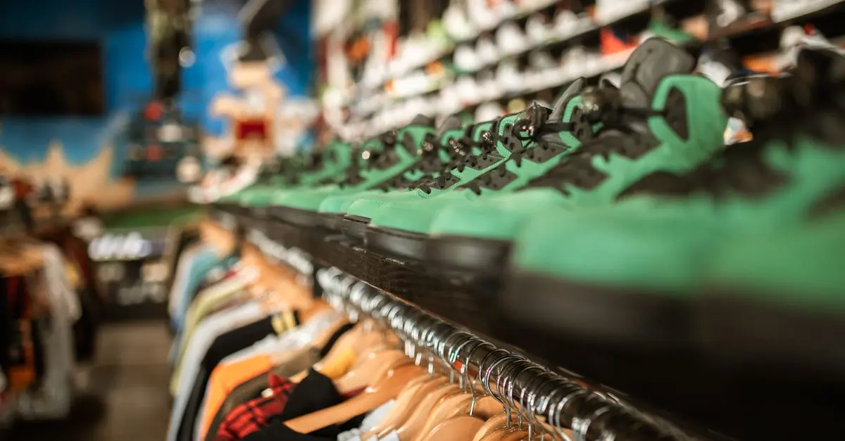 10 Essential Tips for Choosing the Right Sports Equipment
