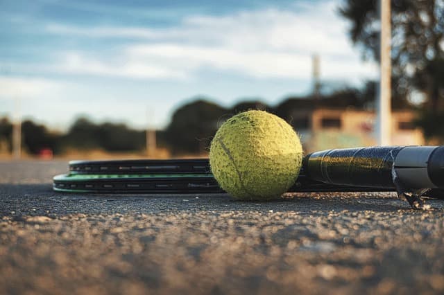 5 Essential Tips for Choosing the Right Sports Equipment